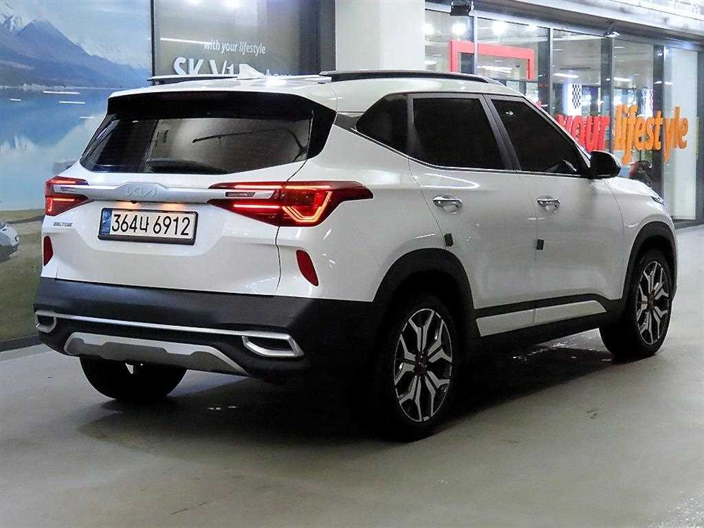 KIA Seltos - Vista 4