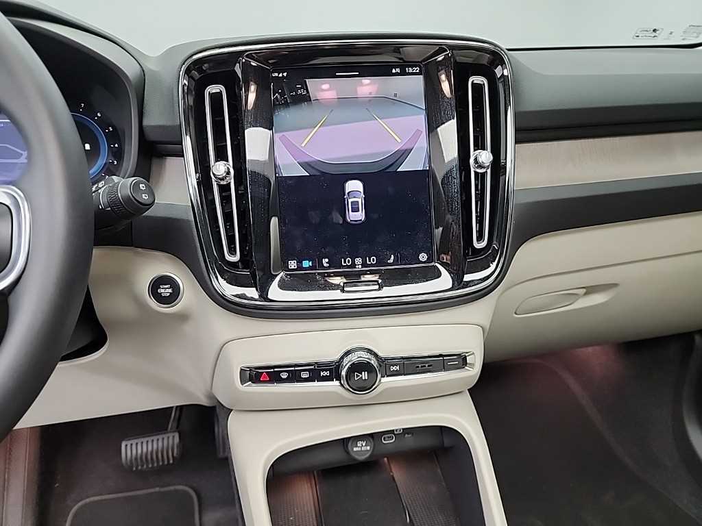 Volvo XC40 - Vista 10