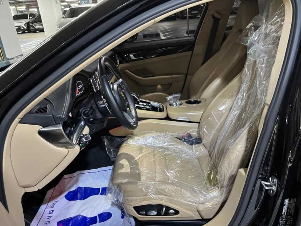Porsche Panamera - Vista 12