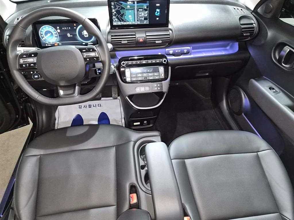 HYUNDAI Casper - Vista 10