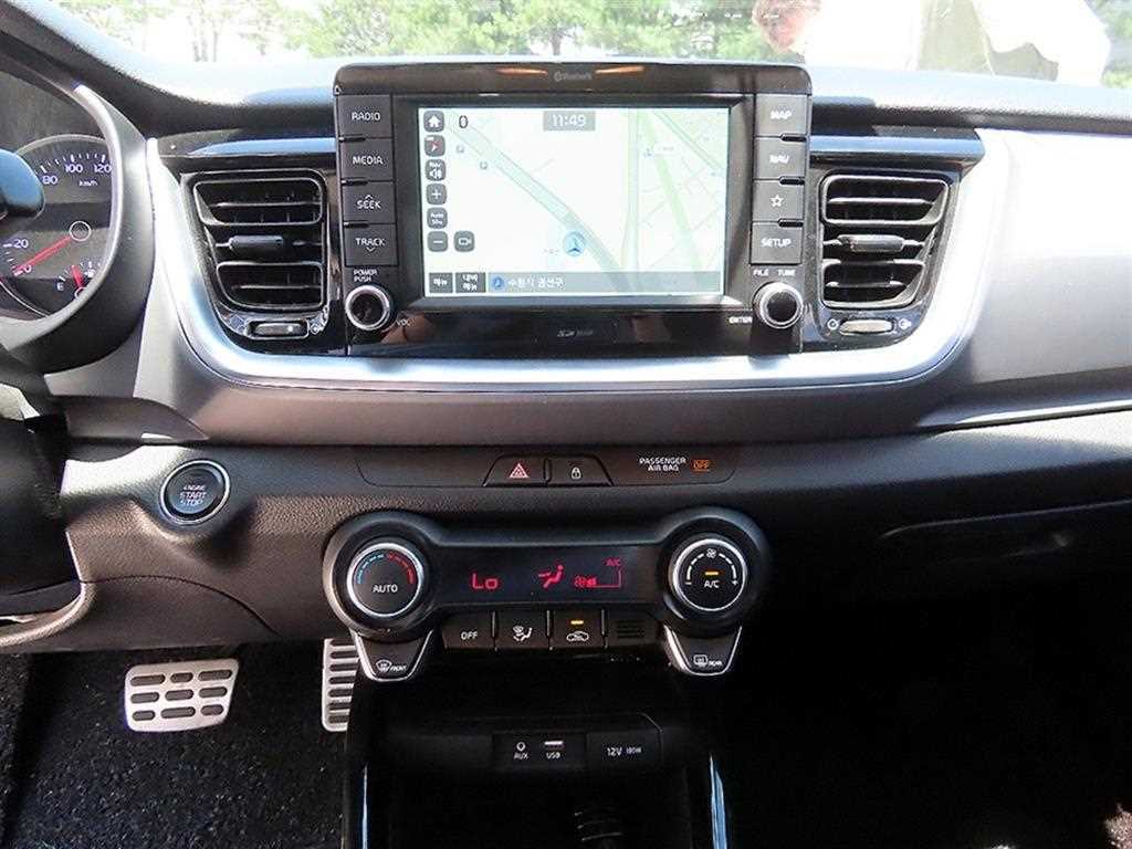 KIA Stonic 2018 Blanco - Importación desde Corea - HF Imports Iquique - Foto 14