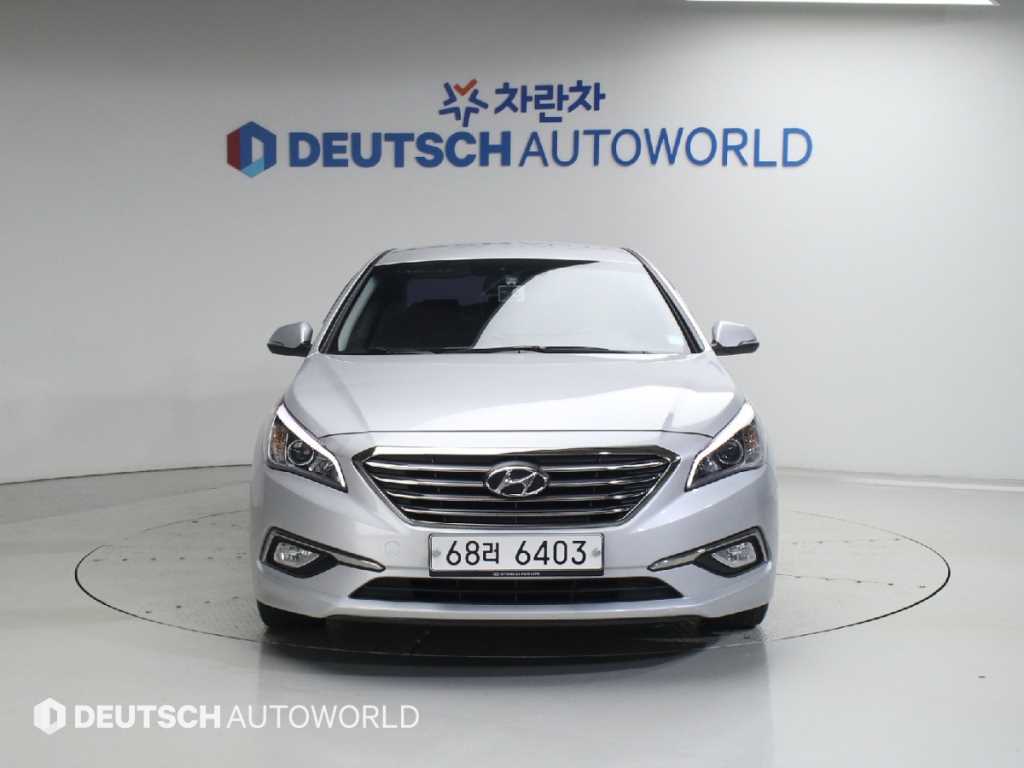 HYUNDAI Sonata - Vista 3