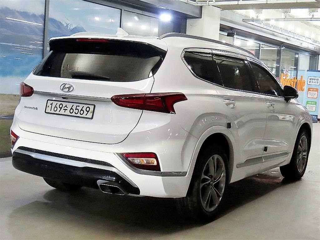 HYUNDAI Santa Fe - Vista 4