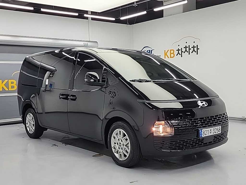 HYUNDAI Staria - Vista 4