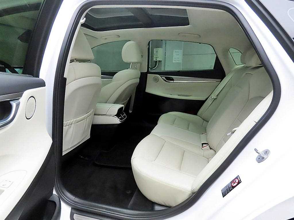 HYUNDAI Grandeur - Vista 6
