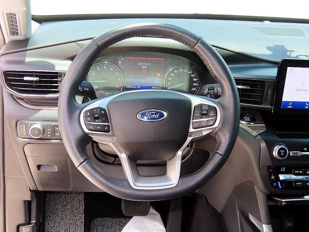 Ford Explorer - Vista 8