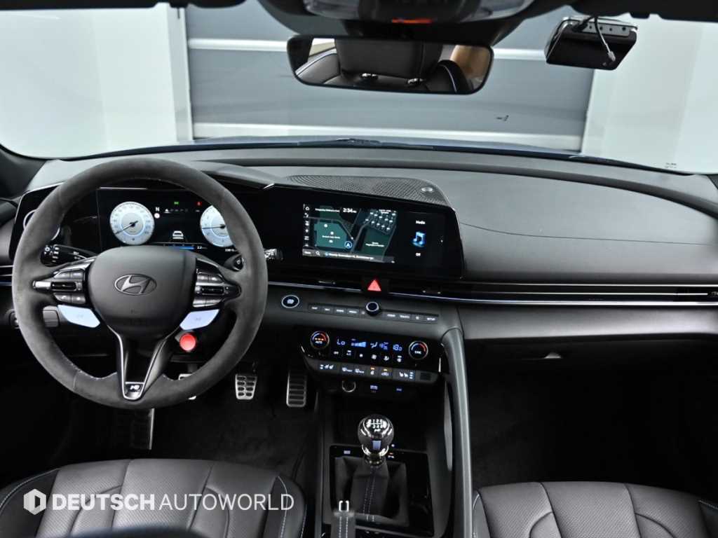 HYUNDAI Avante - Vista 7