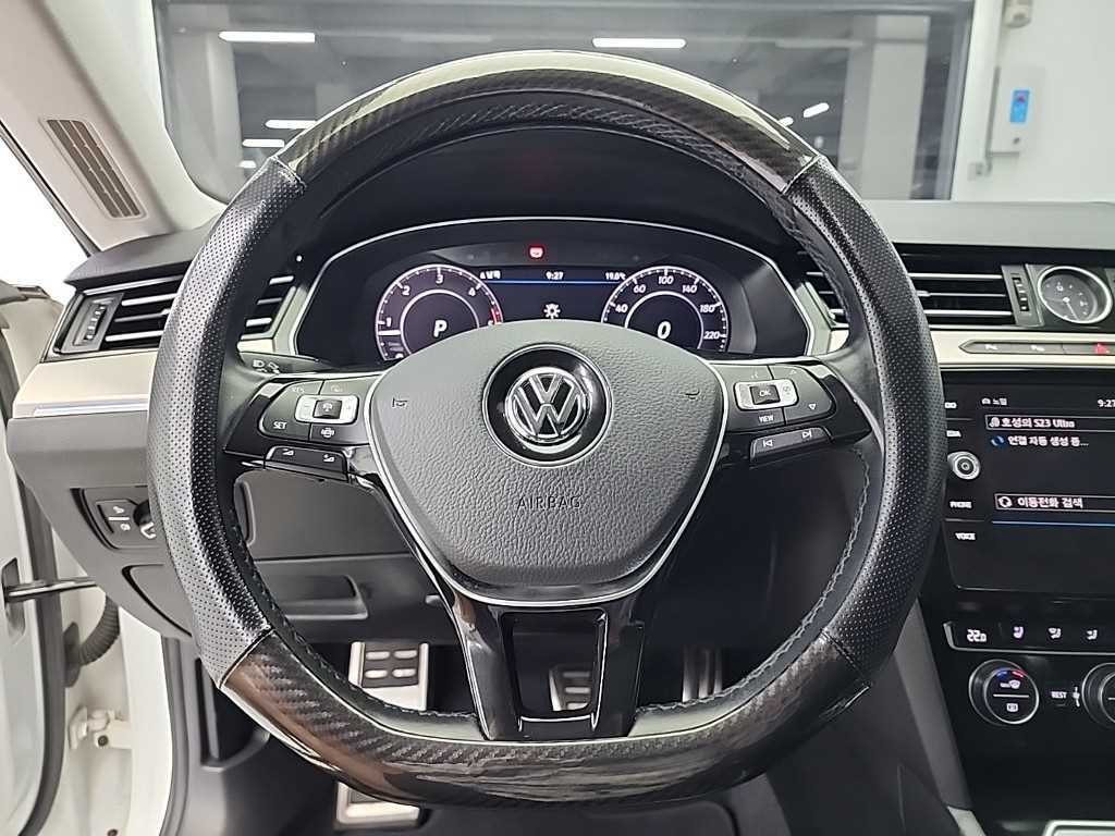Volkswagen Arteon - Vista 9