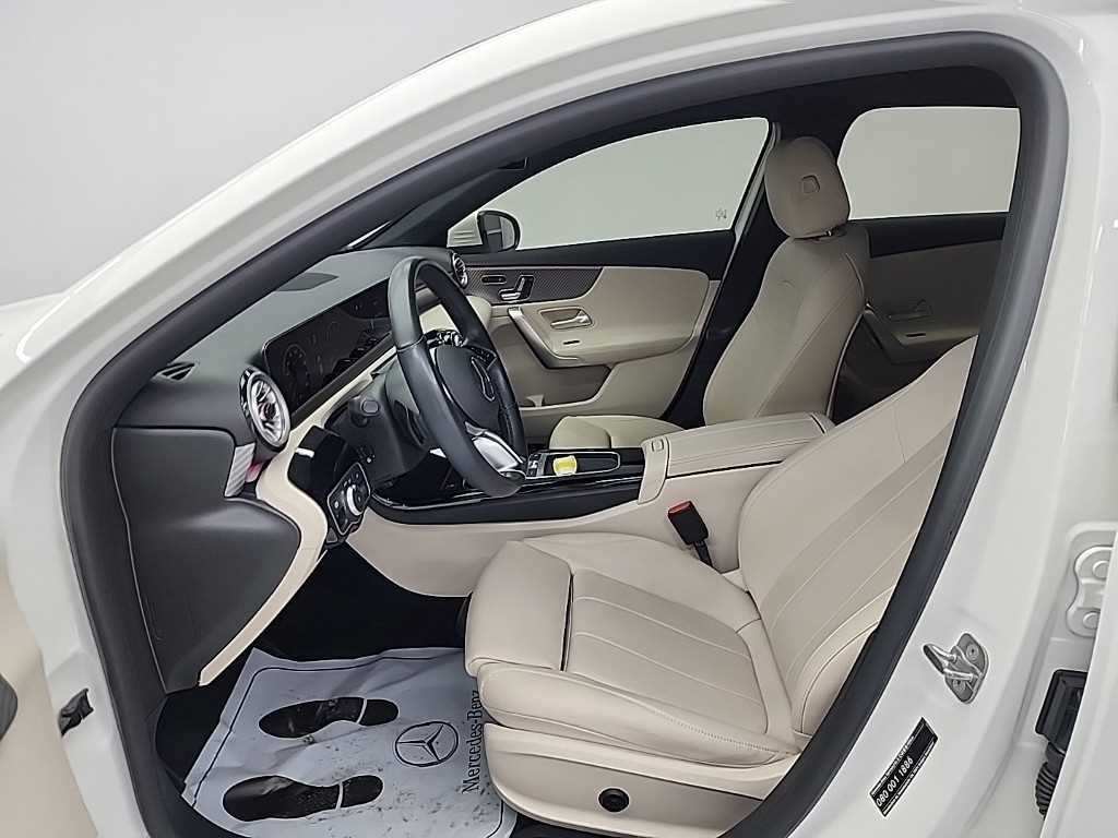 Mercedes Benz A Class - Vista 11