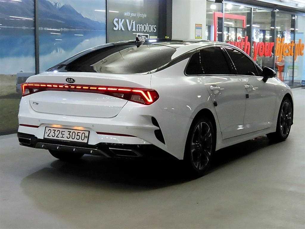 KIA K5 - Vista 4