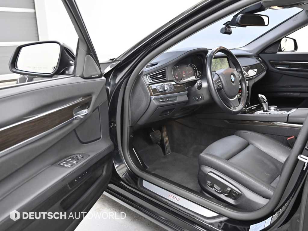 BMW 7 Series - Vista 11