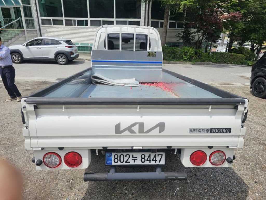 Small Truck Cargo (small) - Vista 5