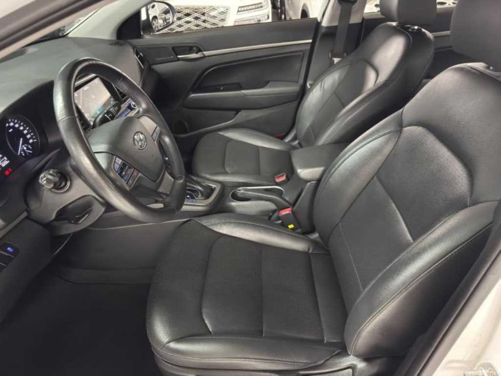 HYUNDAI Avante 2018 - Importación desde Corea - HF Imports Iquique - Foto 16