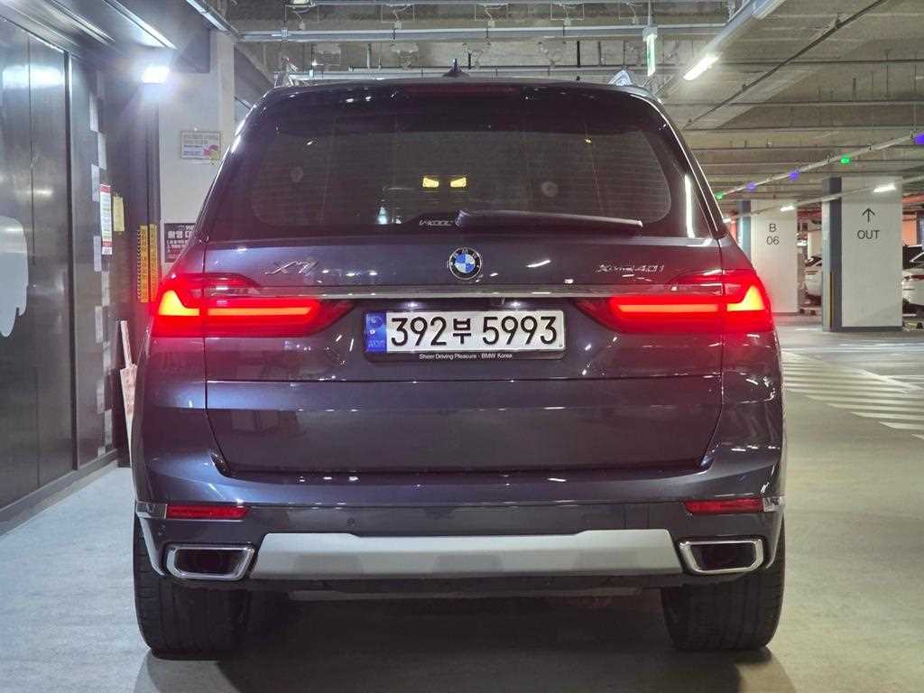 BMW X7 - Vista 3