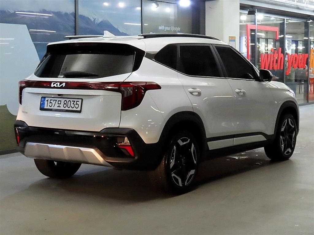KIA Seltos - Vista 4