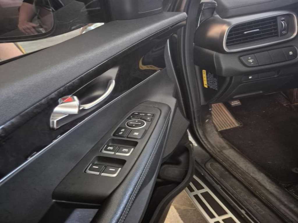 KIA Sorento - Vista 4