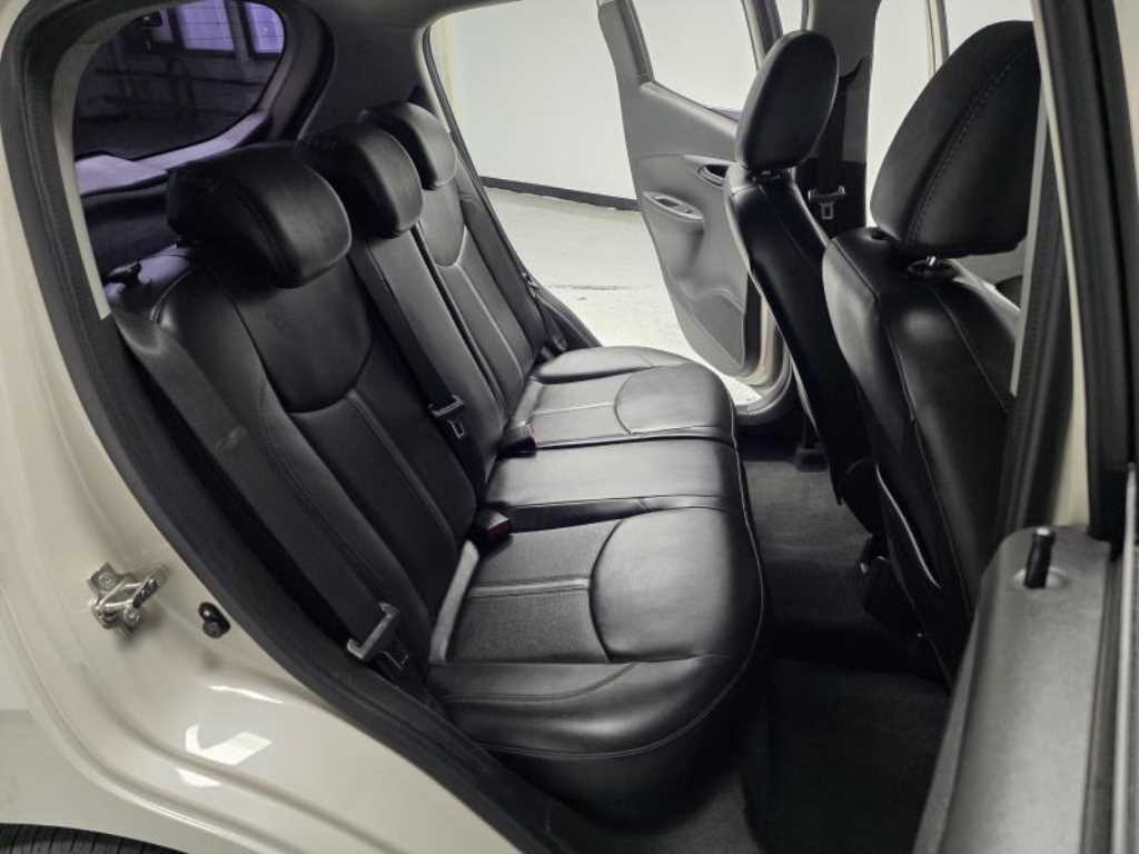 Chevrolet Spark - Vista 11