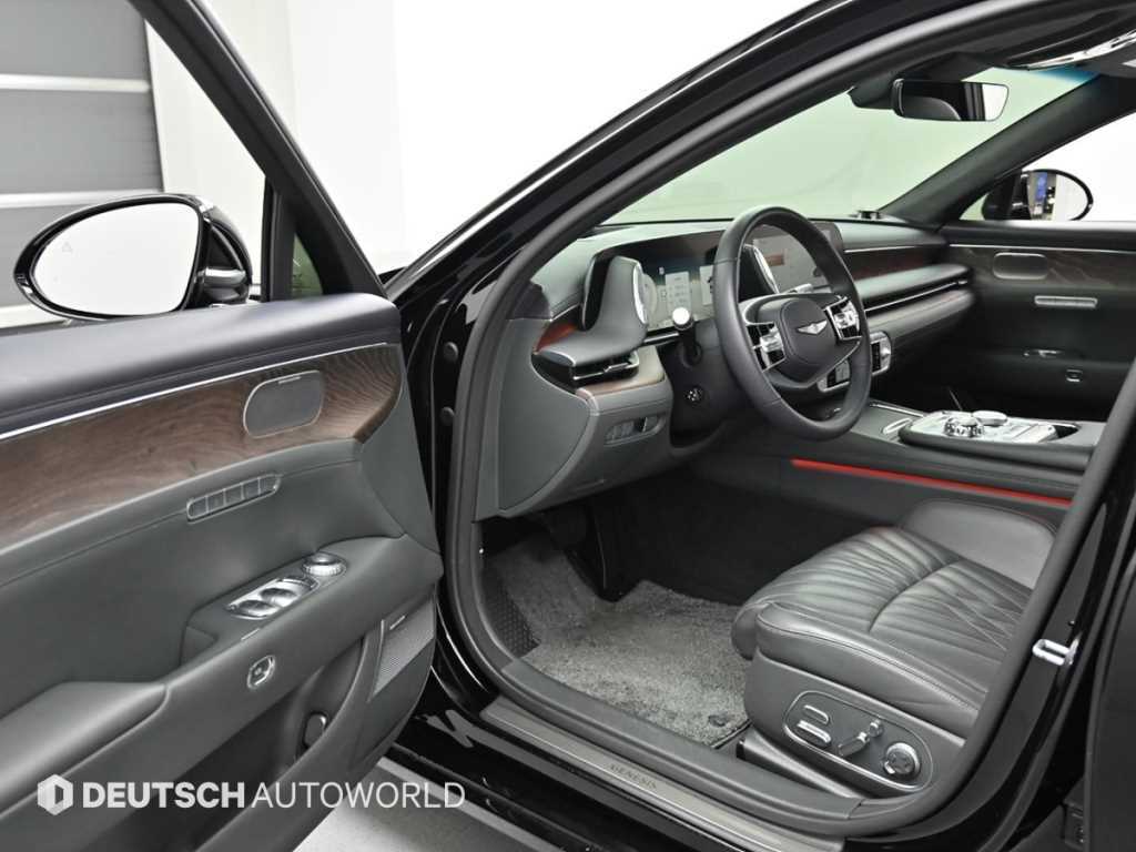 Genesis G90 - Vista 11
