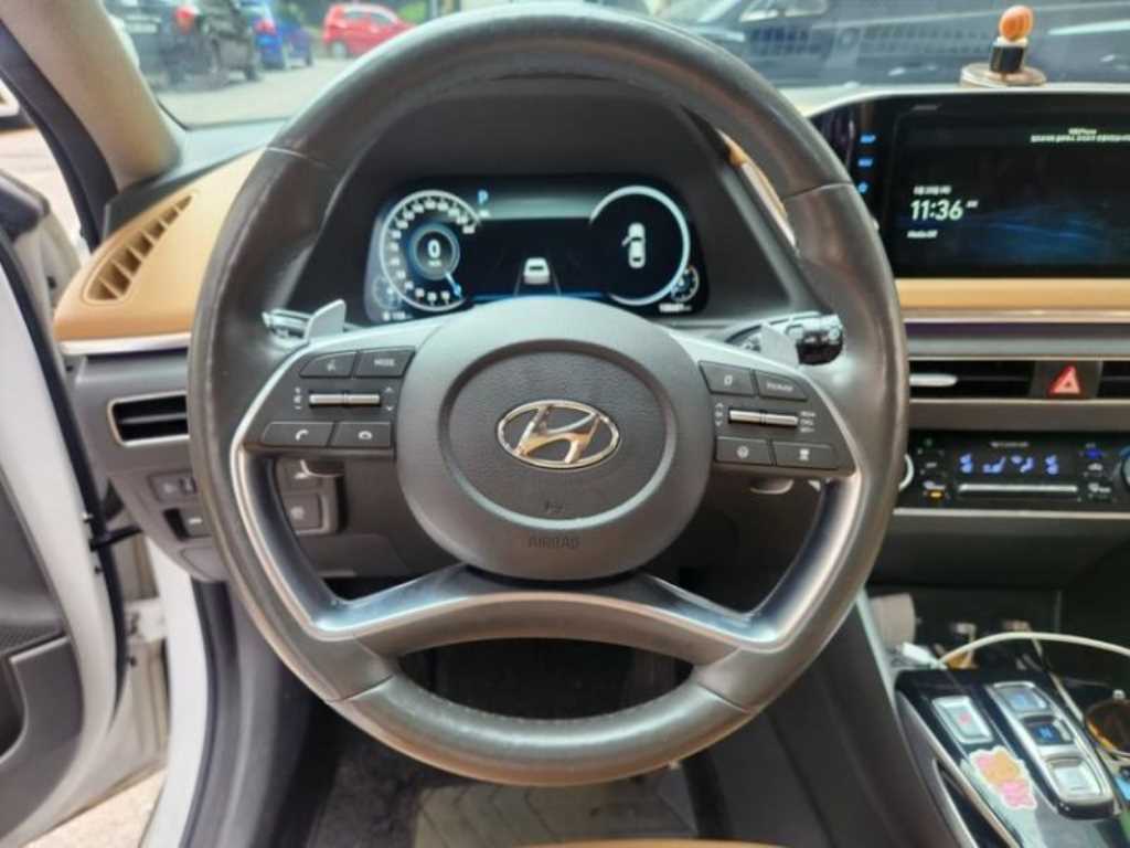HYUNDAI Sonata - Vista 5