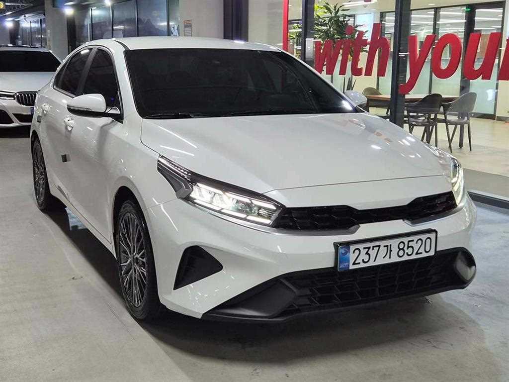 KIA K3 2022 Blanco - Importación desde Corea - HF Imports Iquique - Foto 1