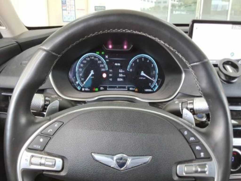 Genesis G80 - Vista 5