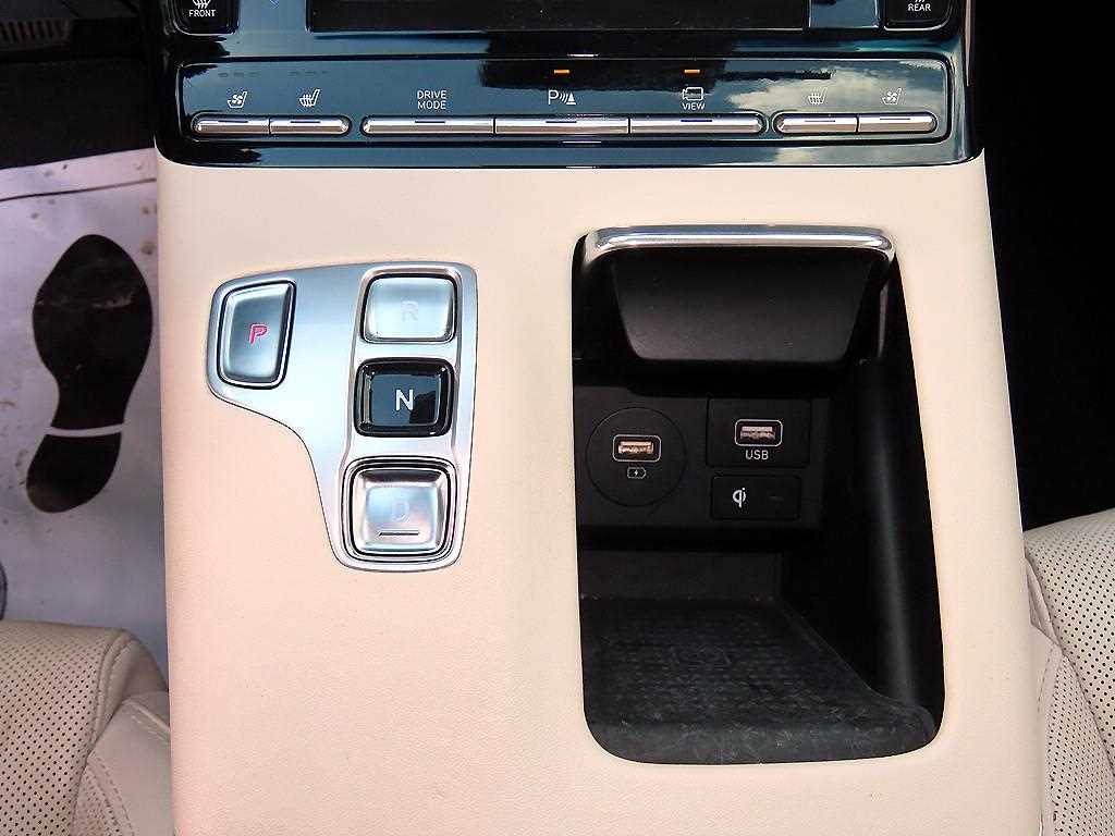 HYUNDAI Grandeur - Vista 11