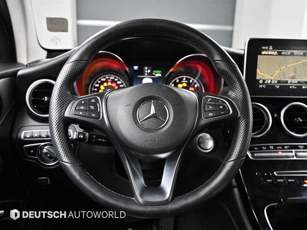 Mercedes Benz GLC Class 2019 Blanco - Importación desde Corea - HF Imports Iquique - Foto 13