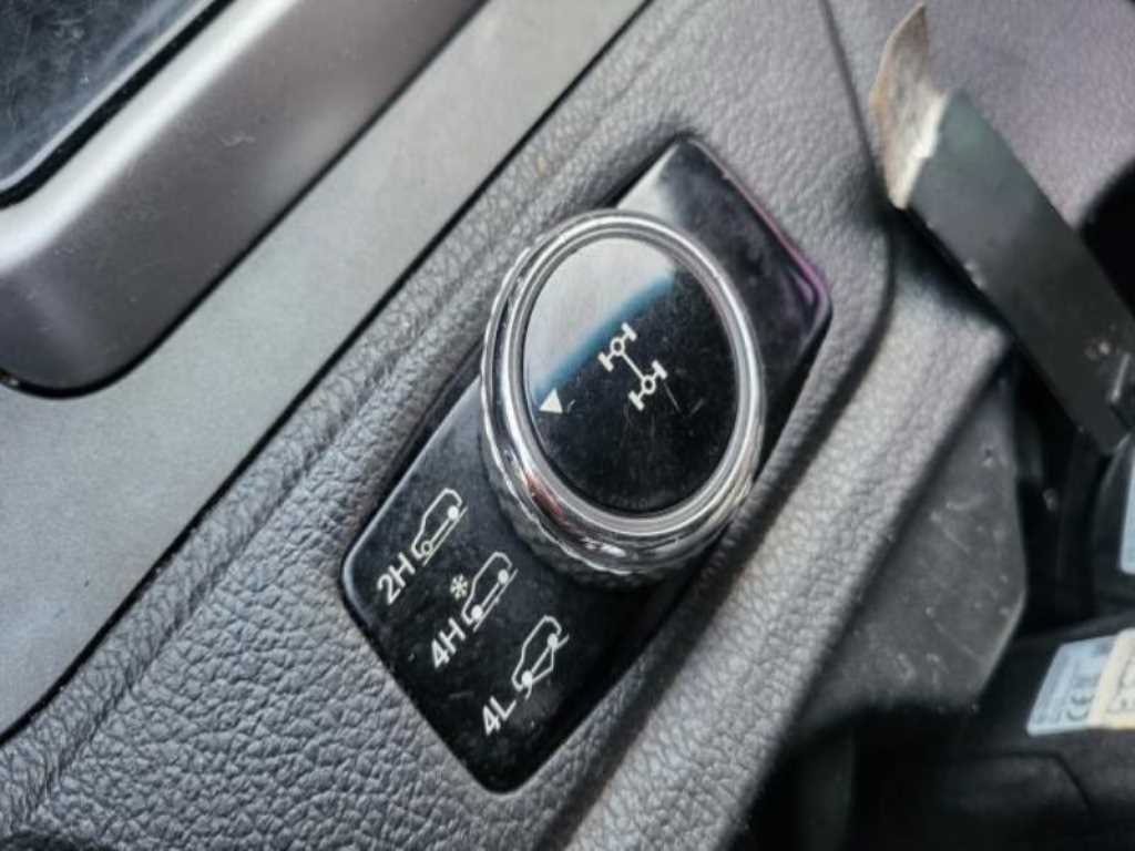 Ssangyong Rexton 2019 Blanco - Importación desde Corea - HF Imports Iquique - Foto 16