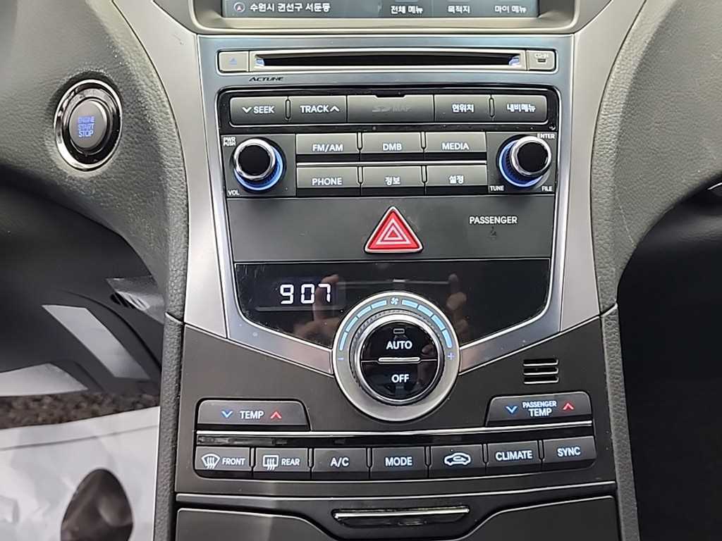 HYUNDAI Grandeur - Vista 10