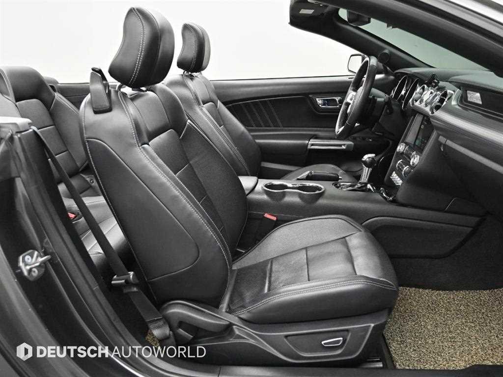 Ford Mustang - Vista 9
