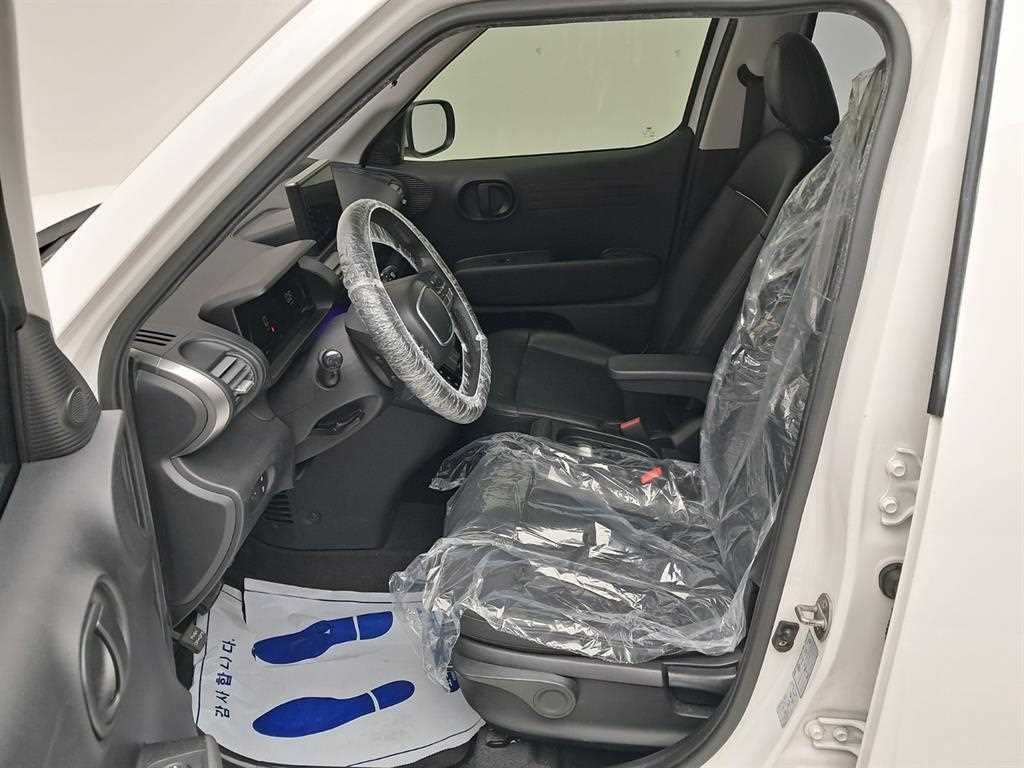 HYUNDAI Casper - Vista 11