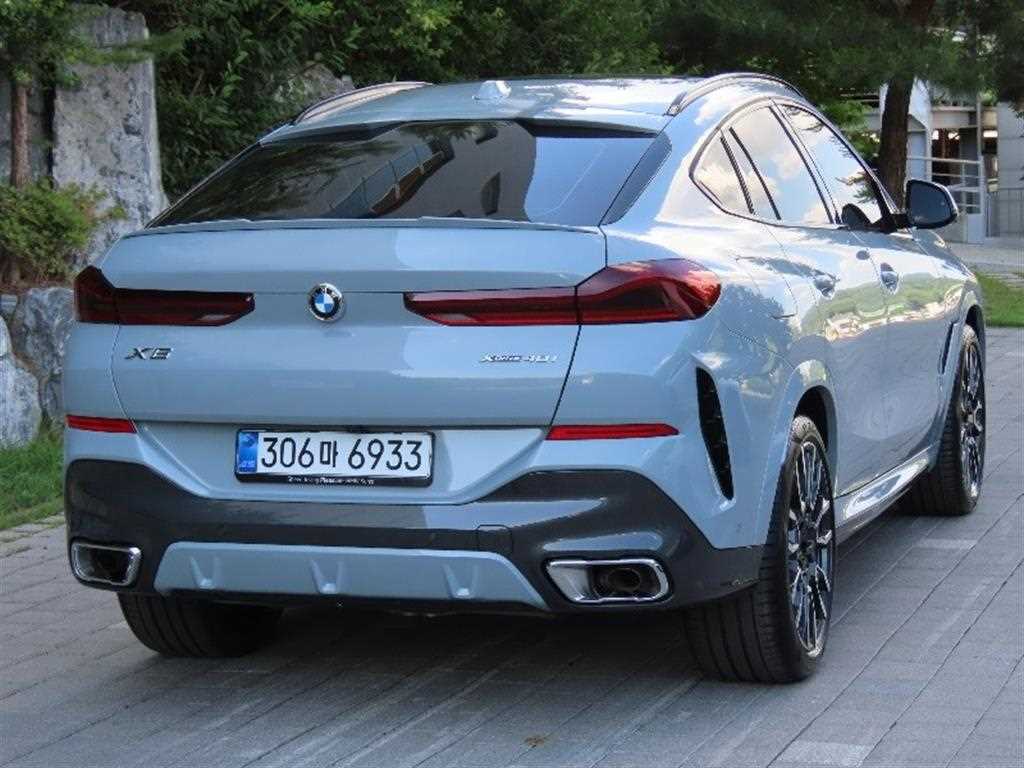 BMW X6 - Vista 3