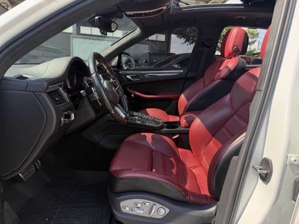 Porsche Macan - Vista 7