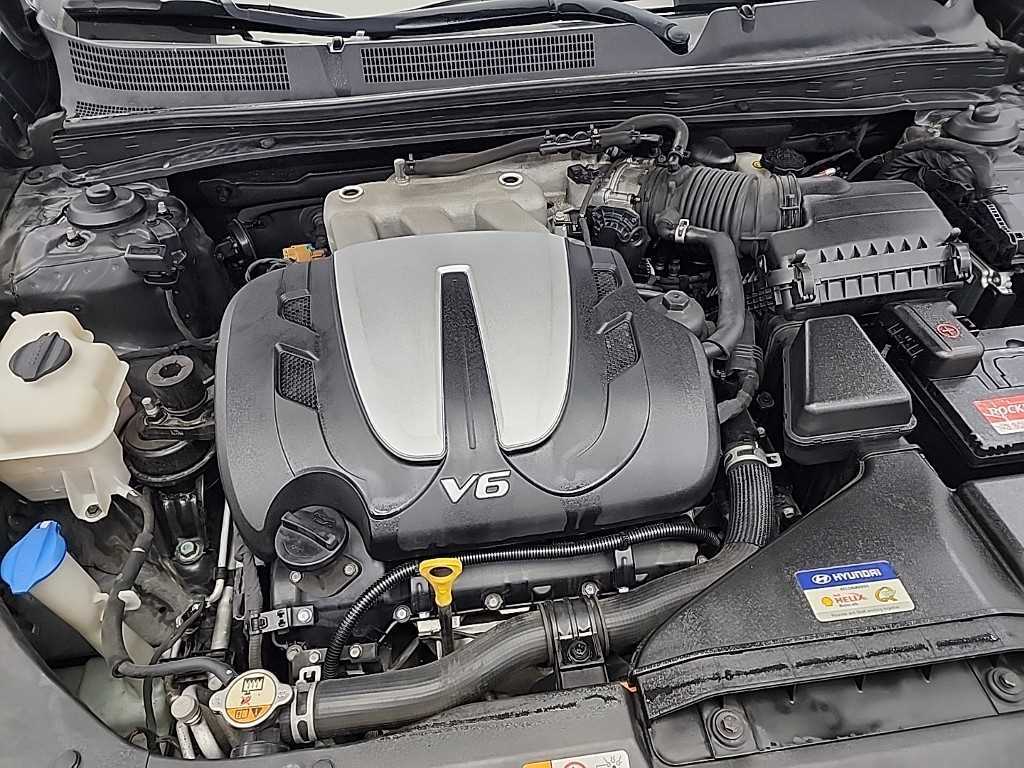 HYUNDAI Grandeur - Vista 5
