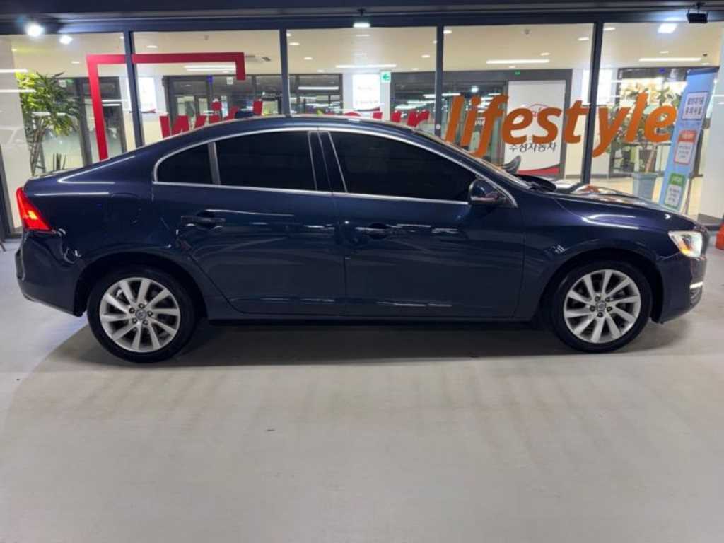 Volvo S60 - Vista 3