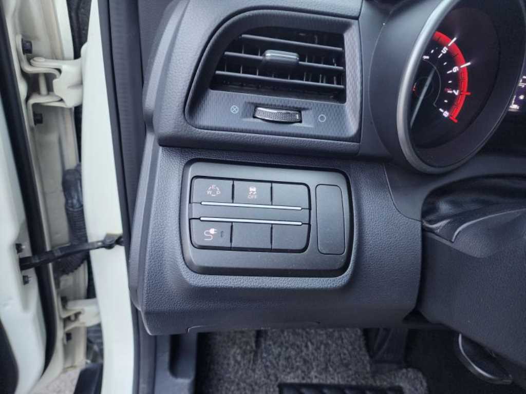 Ssangyong Tivoli 2017 - Importación desde Corea - HF Imports Iquique - Foto 14