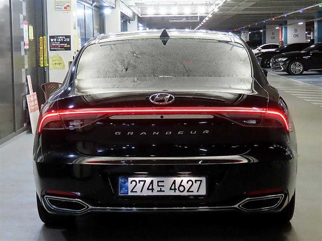HYUNDAI Grandeur - Vista 5