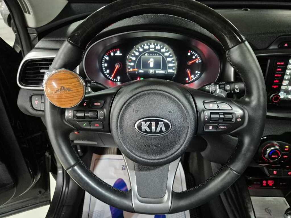 KIA Sorento - Vista 10