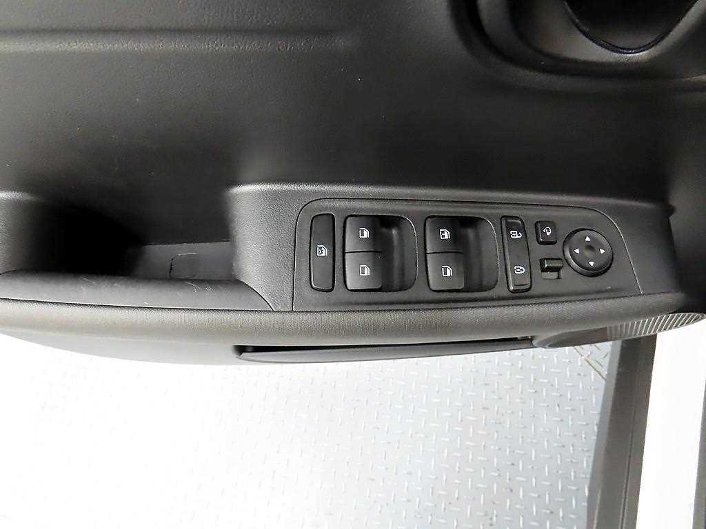 HYUNDAI Casper - Vista 11