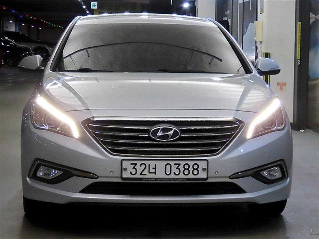 HYUNDAI Sonata - Vista 2