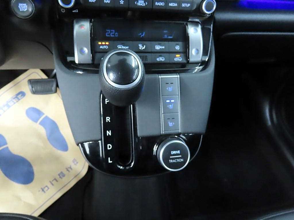 HYUNDAI Casper - Vista 10