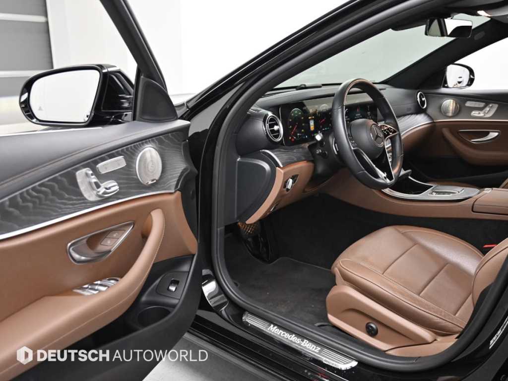 Mercedes Benz E class - Vista 11