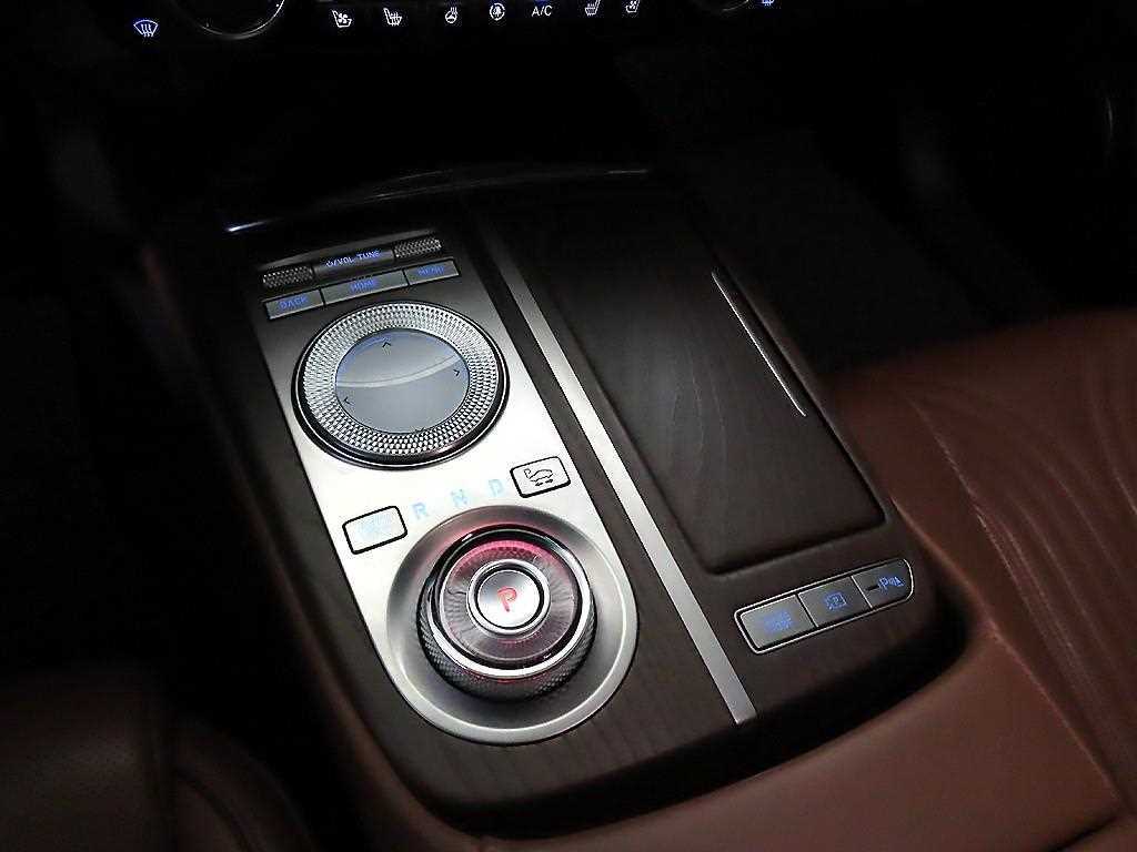 Genesis G80 - Vista 12