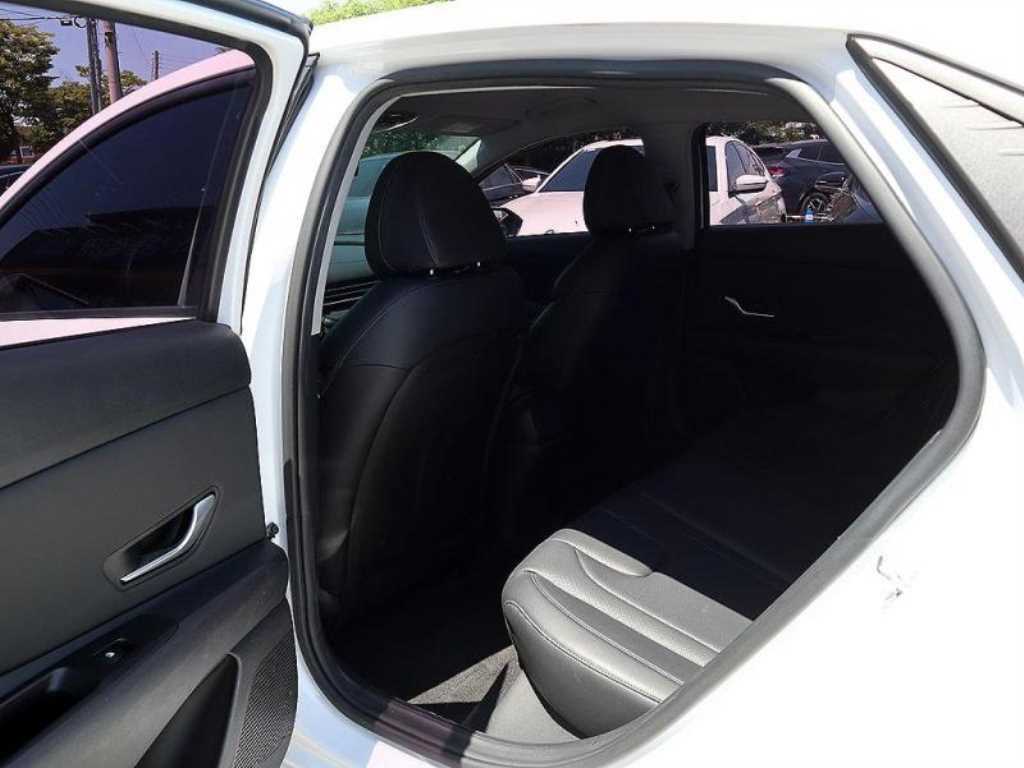 HYUNDAI Avante - Vista 6