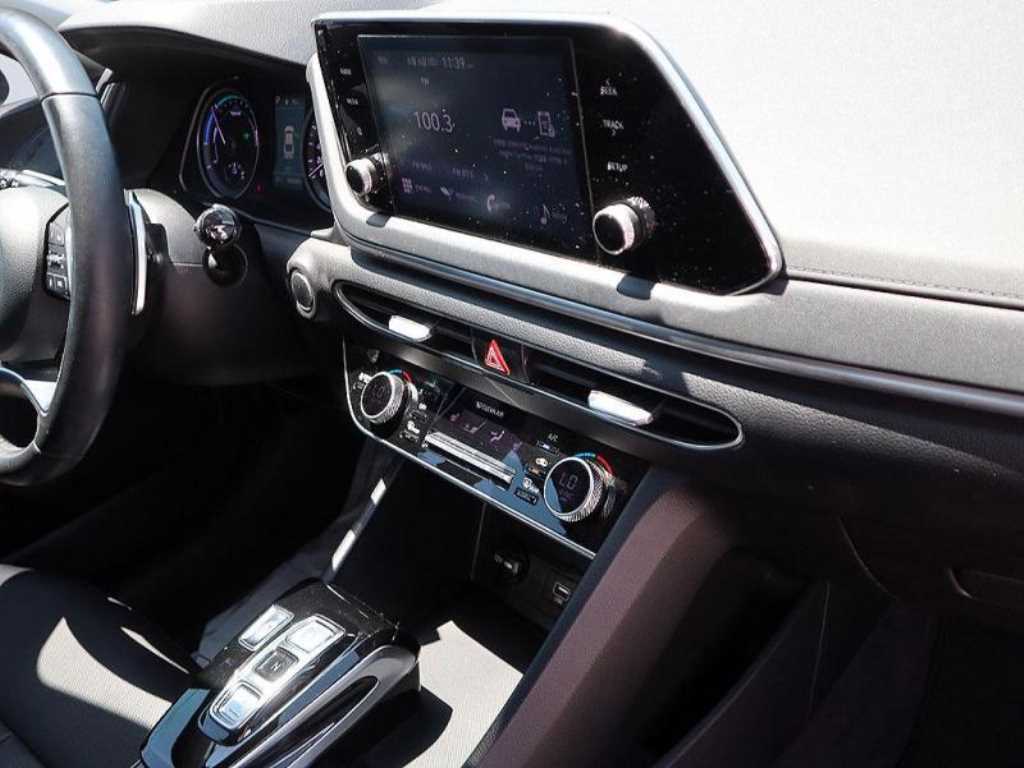 HYUNDAI Sonata - Vista 11