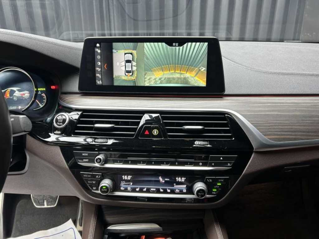 BMW 5 Series - Vista 10