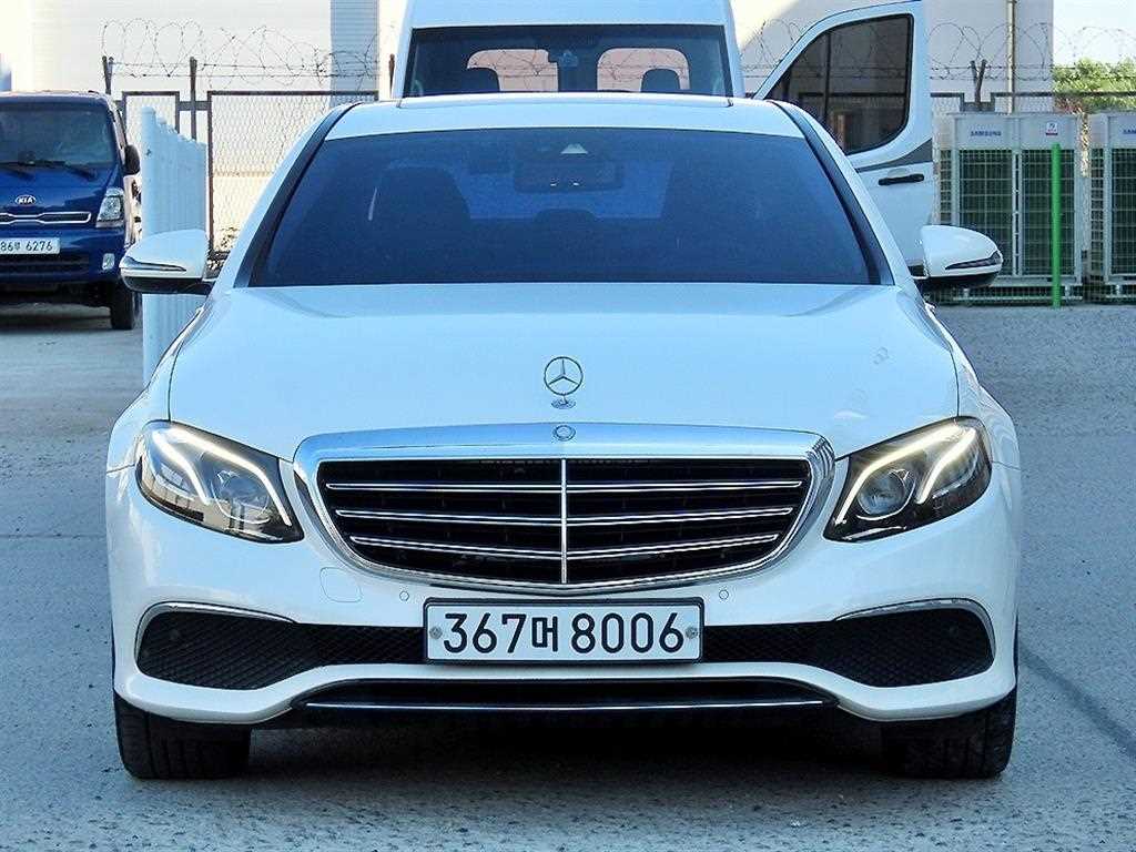 Mercedes Benz E class 2017 Blanco - Importación desde Corea - HF Imports Iquique - Foto 1