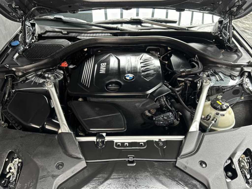 BMW 5 Series 2018 Gris - Importación desde Corea - HF Imports Iquique - Foto 19