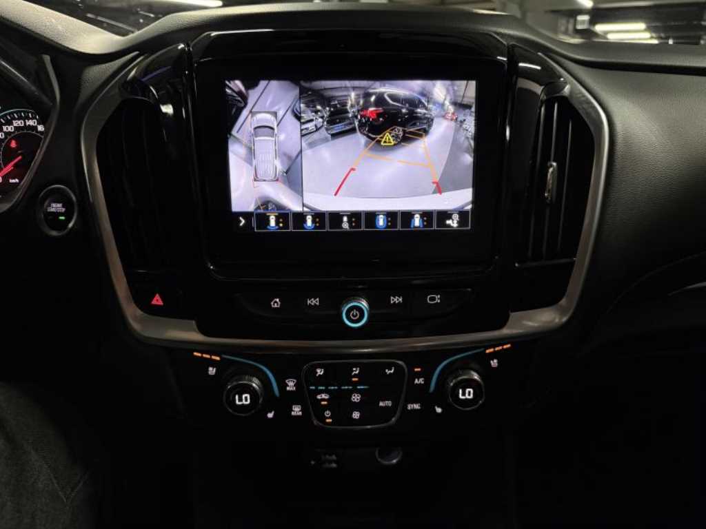 Chevrolet Travers - Vista 11