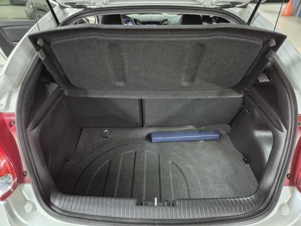 HYUNDAI Veloster - Vista 9